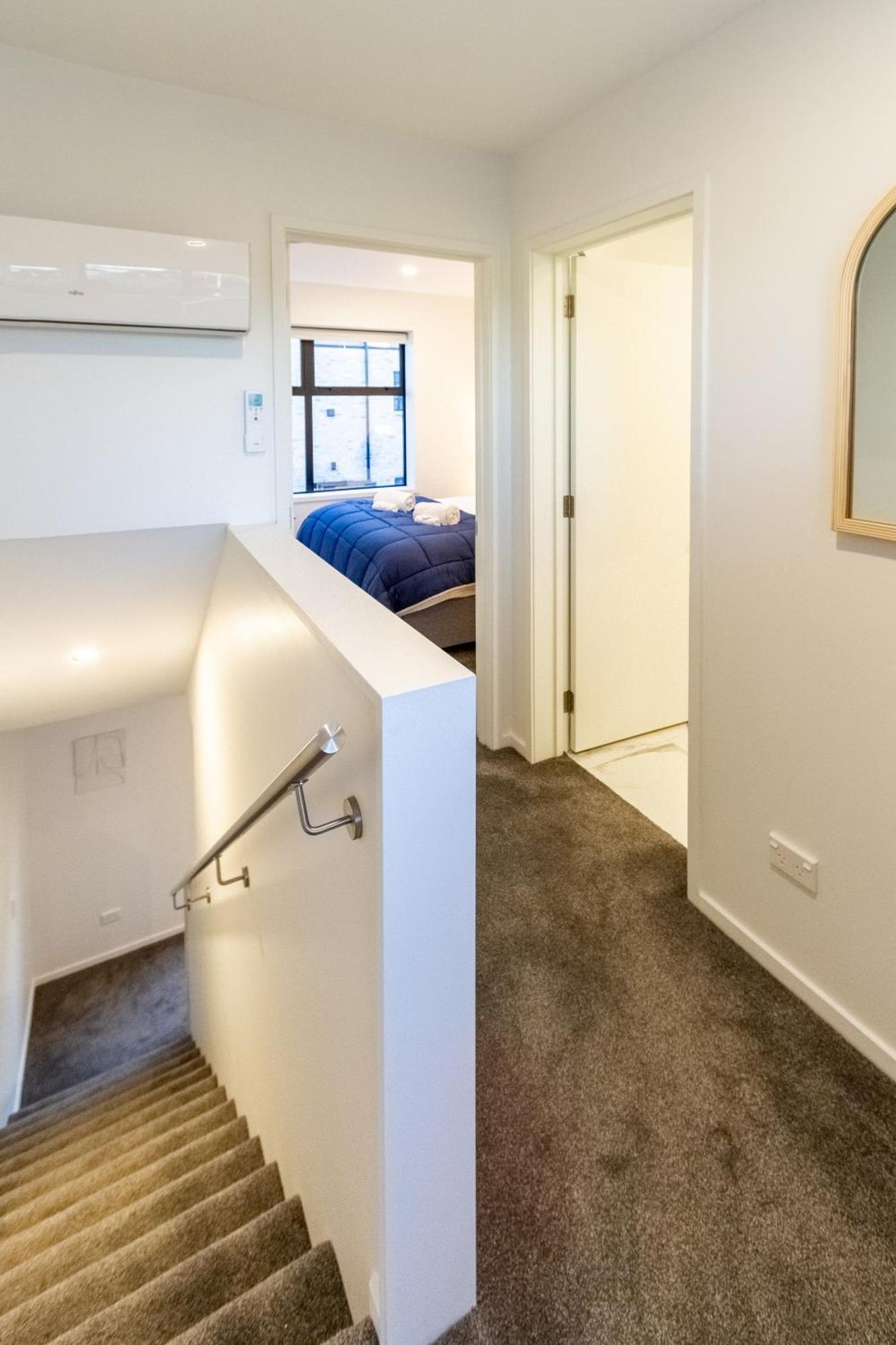 Urban Elegance - 2 Bed, 2 Bath In The Cbd Apartment Christchurch Bagian luar foto