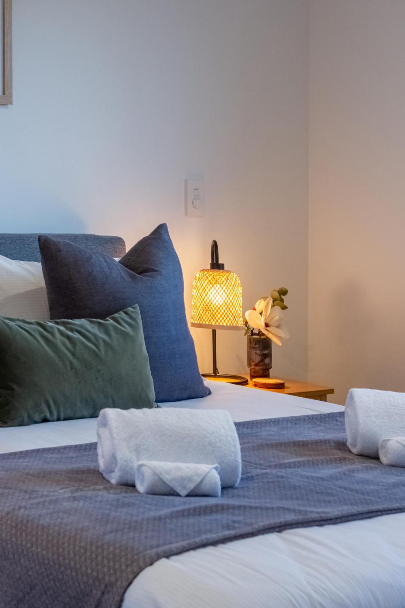 Urban Elegance - 2 Bed, 2 Bath In The Cbd Apartment Christchurch Bagian luar foto